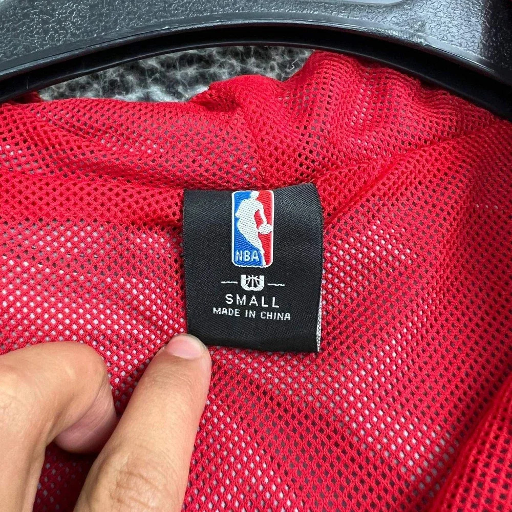 Chicago Bulls Windbreaker Jacket Men‎ Small NBA 1/4 Zip Long Sleeve New S - Picture 3 of 7